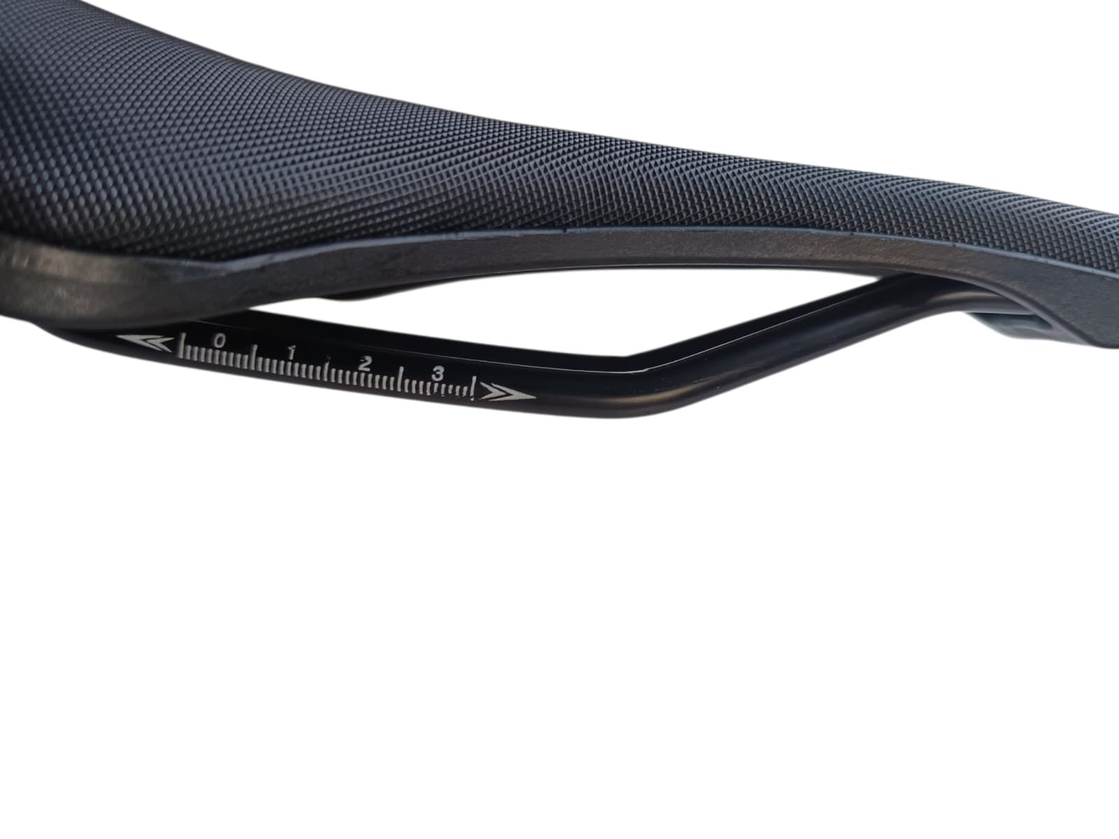 Black Elsier Comfort Pro performance saddle – 135mm wide pressure-relief bicycle seat

